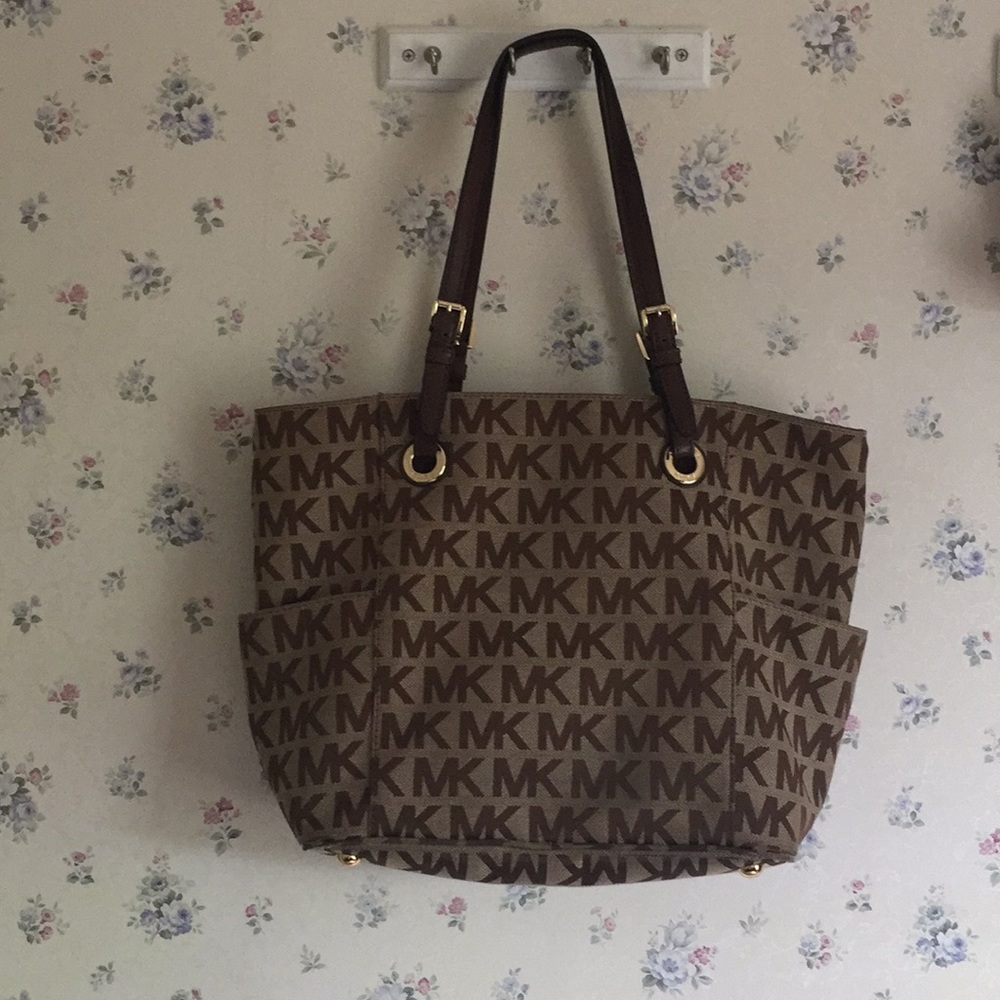 Tote - Picture 2 of 4